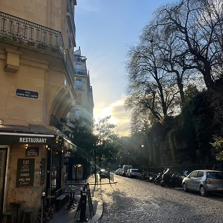 Montmartre Architect-designed *