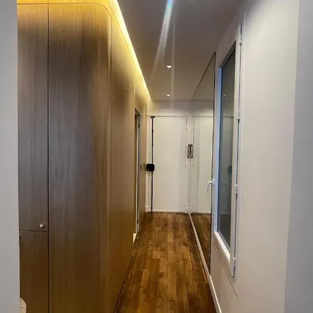 Apartment Montmartre Architect-designed