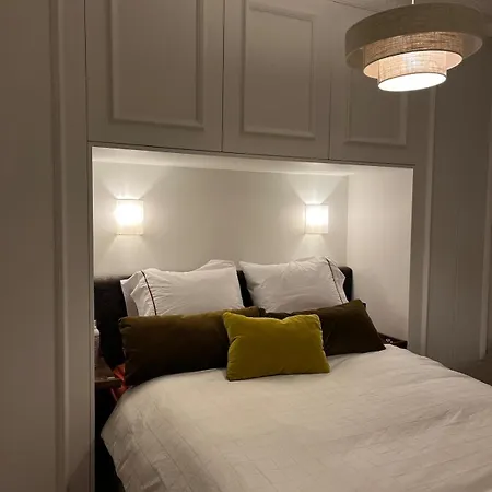 Apartment Montmartre Architect-designed