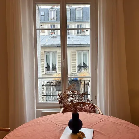 Apartment Montmartre Architect-designed Paris